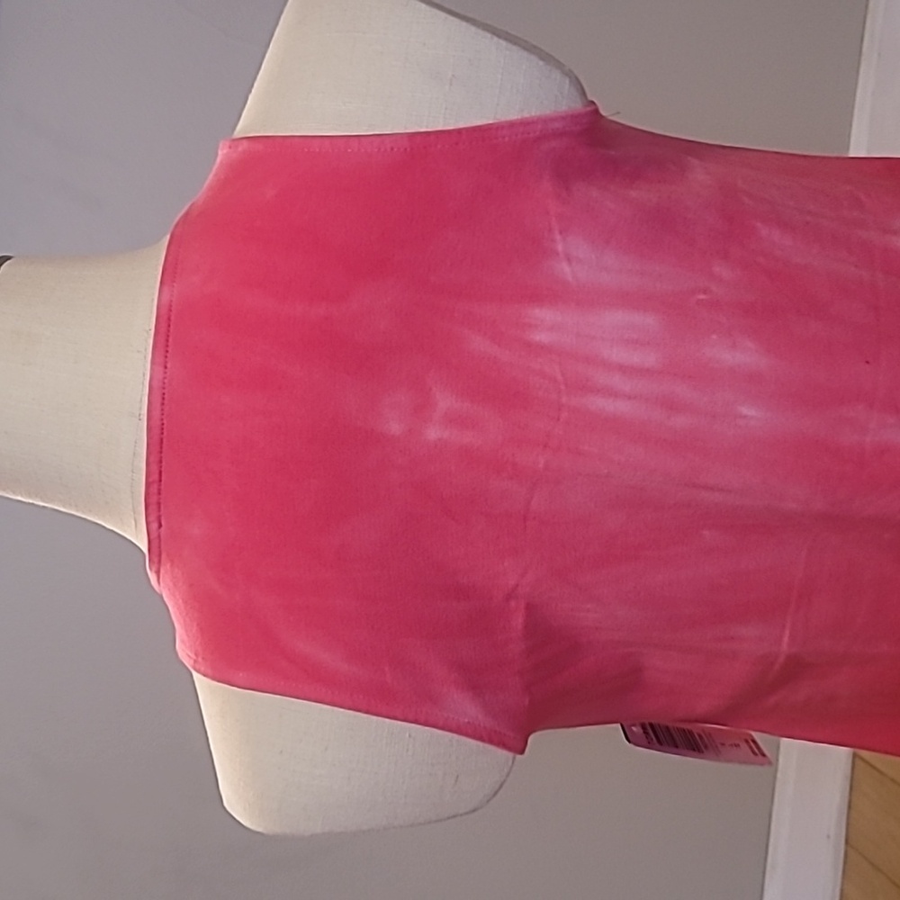Pink Tank - Picture 3 of 3